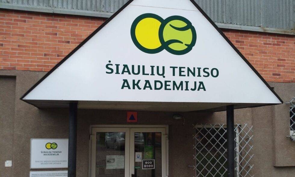 VIEŠNAGĖ TENISO AKADEMIJOJE