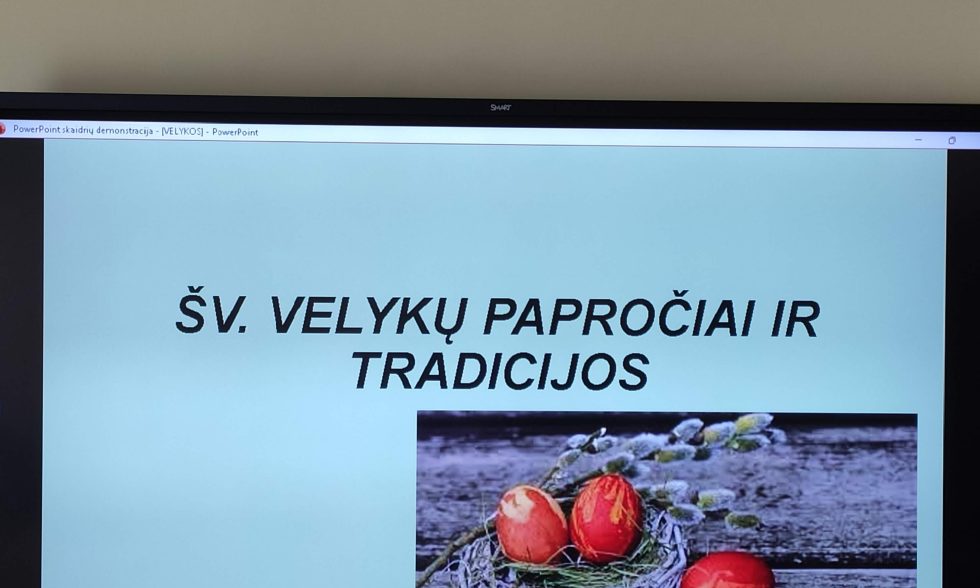 INTEGRUOTA LIETUVIŲ KALBOS IR MUZIKOS PAMOKA CENTRE