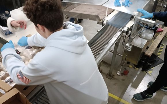 IŠVYKA Į PIEVAGRYBIŲ AUGINIMO FABRIKĄ