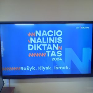 Centre buvo rašomas Nacionalinis diktantas Centre buvo rašomas Nacionalinis diktantas