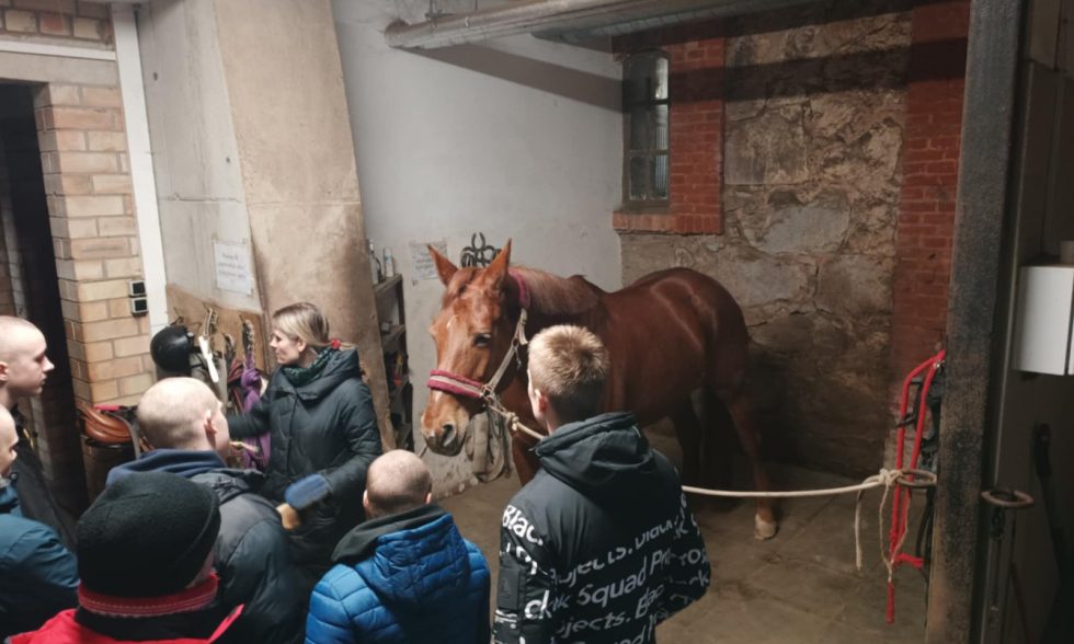 RENGINYS CENTRO MOKINIAMS „KURTUVĖNŲ DVARO TAKAIS“