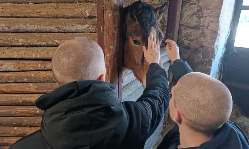 RENGINYS CENTRO MOKINIAMS „KURTUVĖNŲ DVARO TAKAIS“