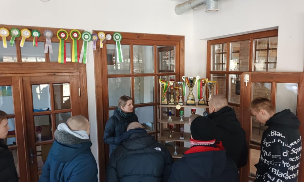 RENGINYS CENTRO MOKINIAMS „KURTUVĖNŲ DVARO TAKAIS“