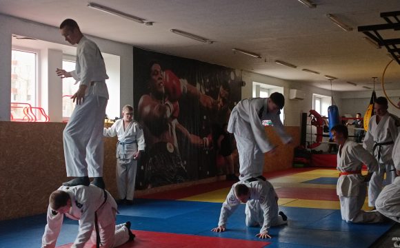 CENTRO MOKINIAI PRIĖMĖ IŠŠŪKĮ ŠIAULIŲ SPORTO KLUBE „MANGUSTAS“