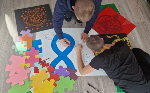DALYVAVIMAS VIRTUALIOJE PARODOJE „MŪSŲ PASAULIS – SPALVOTA DĖLIONĖ“