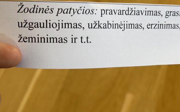 SMURTĄ KEISK Į SPORTĄ