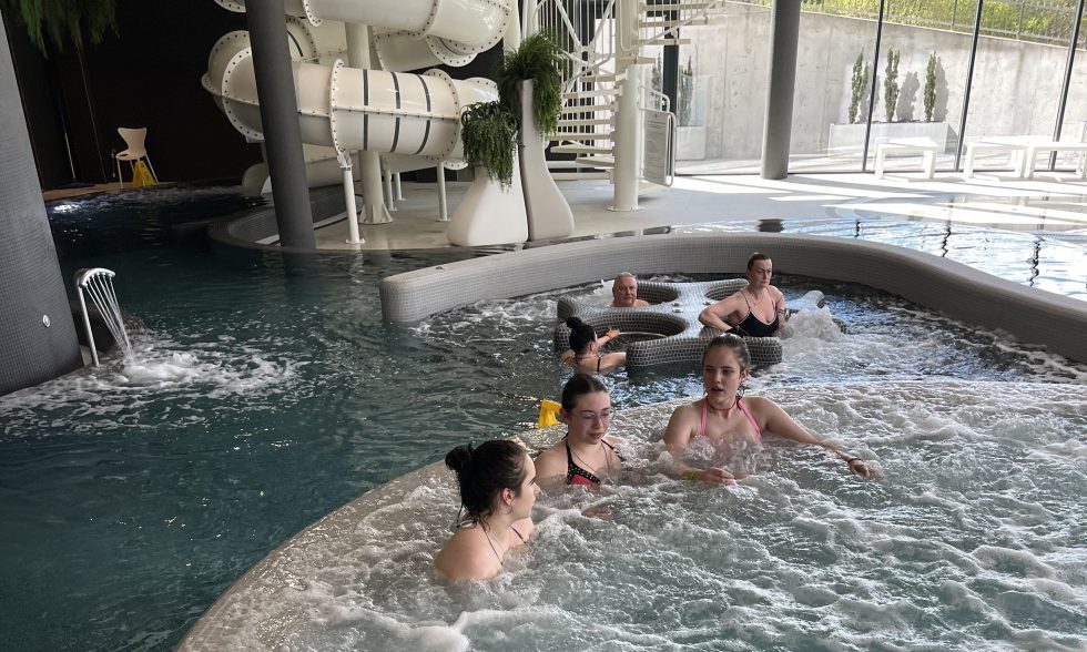 FIZINIO UGDYMO PAMOKA NETRADICINĖJE APLINKOJE