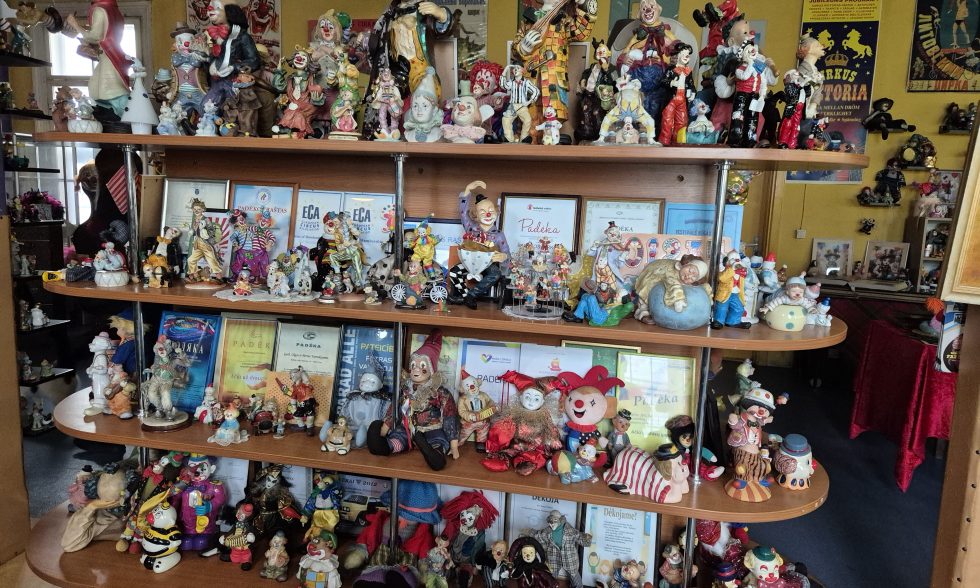 IŠVYKA Į CIRKĄ IR KLOUNŲ MUZIEJŲ