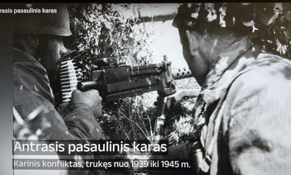 II-OJO PASAULINIO KARO AUKŲ ATMINIMO DIENA