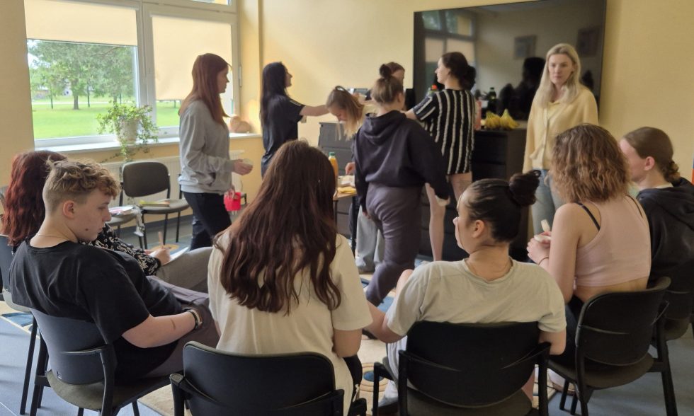 SUSITIKIMAS SU MODELIŲ AGENTŪROS ATSTOVĖMIS