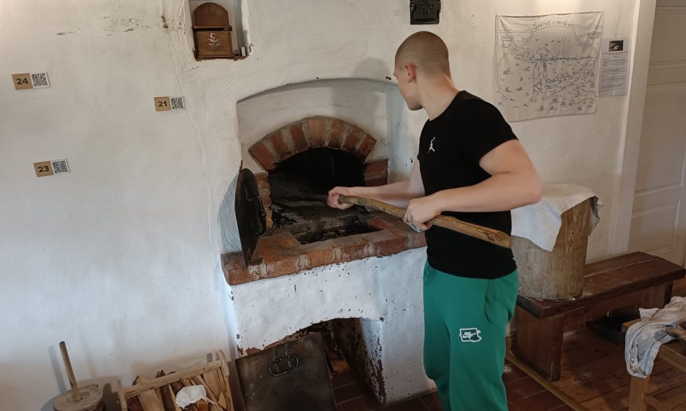 IŠVYKA Į ŽALIŪKŲ MALŪNININKO SODYBĄ