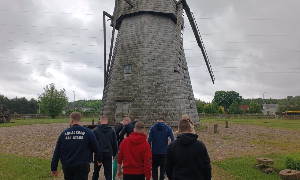 IŠVYKA Į ŽALIŪKŲ MALŪNININKO SODYBĄ