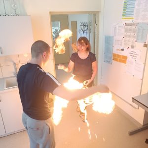 CHEMIJOS PAMOKA ŠIAULIŲ DIDŽDVARIO GIMNAZIJOJE