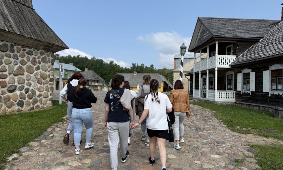 PAMOKA LIETUVOS ETNOGRAFIJOS MUZIEJUJE