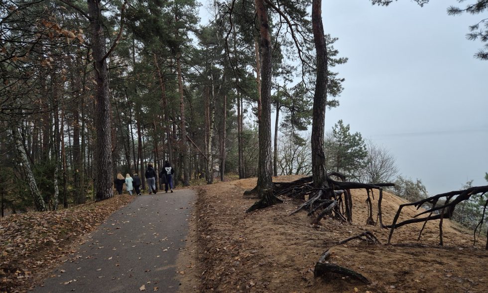 ATRASKIME PAŽAISLĮ: KELIONĖ GAMTOS TAKAIS