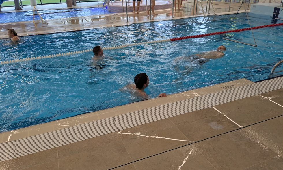 CENTRO MOKINIAI LANKĖSI AKMENĖS RAJONO SPORTO CENTRE