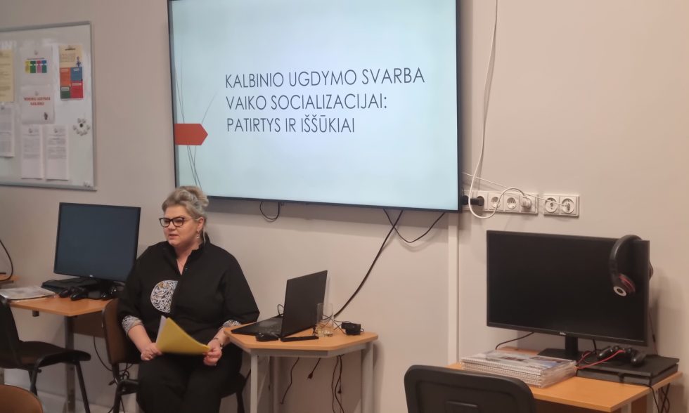 20251204_132533 Respublikinė praktinė konferencija „Vaiko socializacijos pagrindai: kompleksinių paslaugų siekis, dalyvaujančių institucijų ir švietimo, socialinių, sveikatos specialistų bendradarbiavimo iššūkiai ir patirtys“