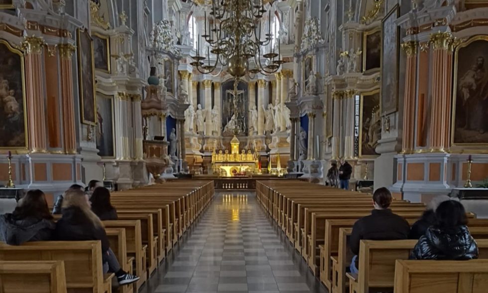 KALĖDŲ LAUKIMO AKIMIRKA KAUNO SENAMIESTYJE