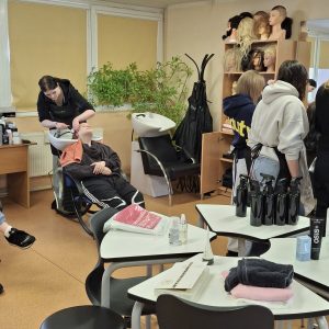 PAŽINTIS SU KIRPĖJO PROFESIJA