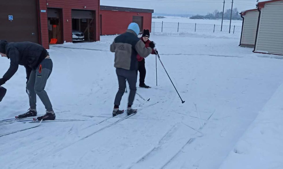 4x3NYNeD MOKINIŲ ŽIEMOS PRAMOGOS CENTRE