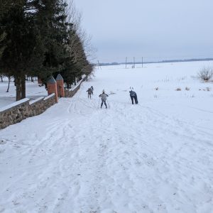 MOKINIŲ ŽIEMOS PRAMOGOS CENTRE