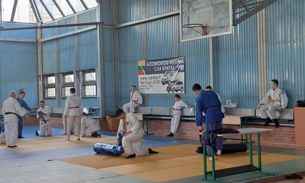   IŠVYKA Į ŠIAULIŲ SPORTO CENTRĄ „ATŽALYNAS“