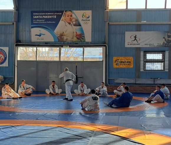   IŠVYKA Į ŠIAULIŲ SPORTO CENTRĄ „ATŽALYNAS“