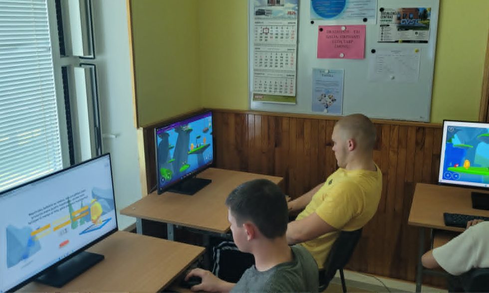 Žaisdami mokėmės saugaus interneto
